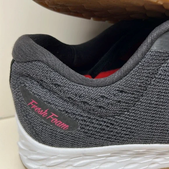 Woman’s New Balance Fresh Foam running sneaker W770QSK size 12 - Picture 9 of 12